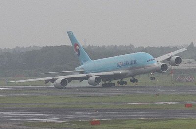 Korean_A380_Landing_Incident_Tokio_400