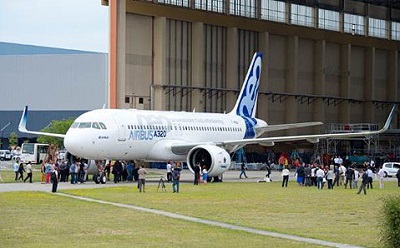 Airbus_A320neo_Rollout_400x248