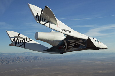 SpaceShipTwo_Gliding_400x263