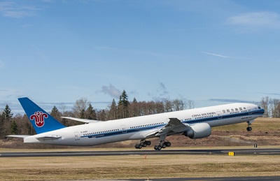 ChinaSouthern_first_Boeing777300ER_400
