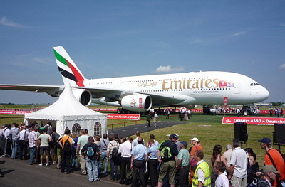 ILA2010_A380Emirates_400x263