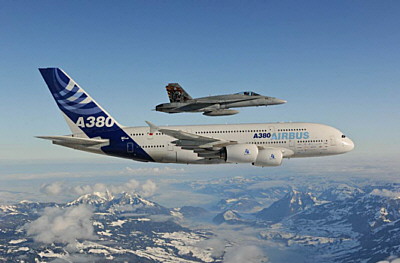 A380_FA18_400x263