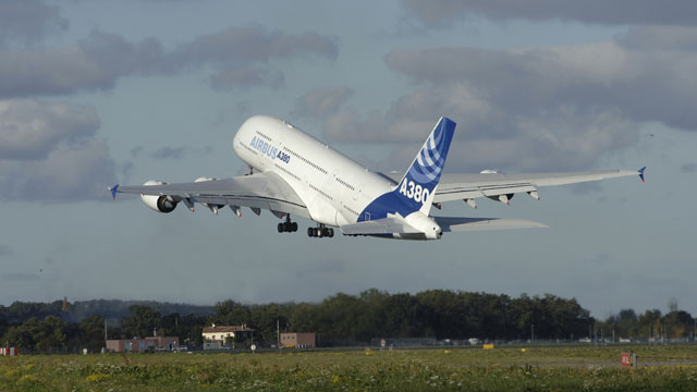 Airbus A380 Take Off
