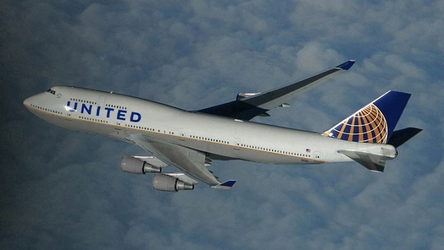 Boeing 747-400 United Airlines