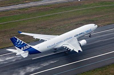 A330200F_FirtsFlight_400x263