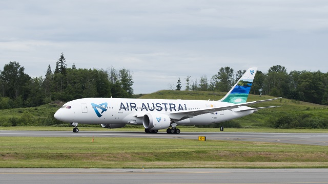Air Austral Boeing 787-8 Dreamliner