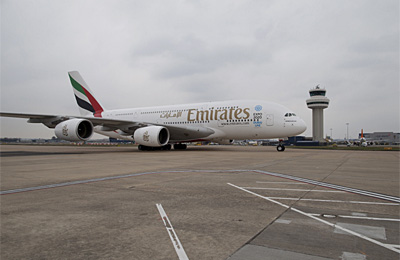 EmiratesA380_Gatwick_27Mar_400