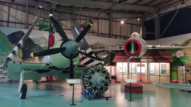 Hawker Sea Fury Pict1