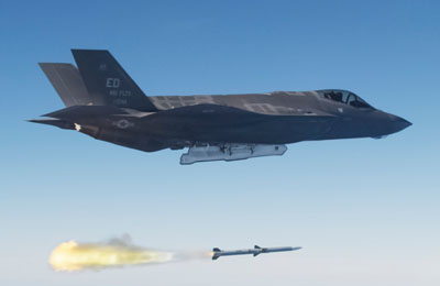 F35A_first_guided_AMRAAM_400