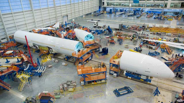 Boeing 787-10 geht in Endmontage