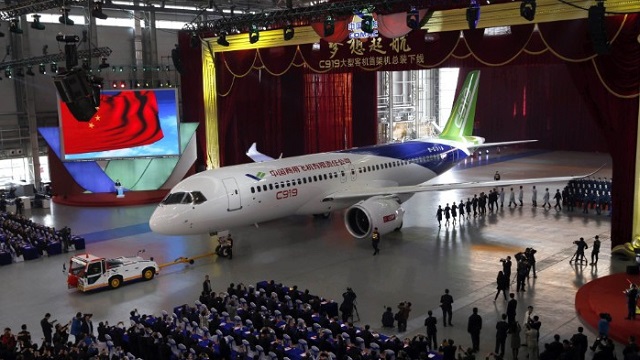COMAC C919 roll-out