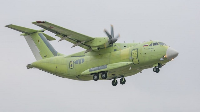 Ilyushin Il-112V Transporter abgehoben