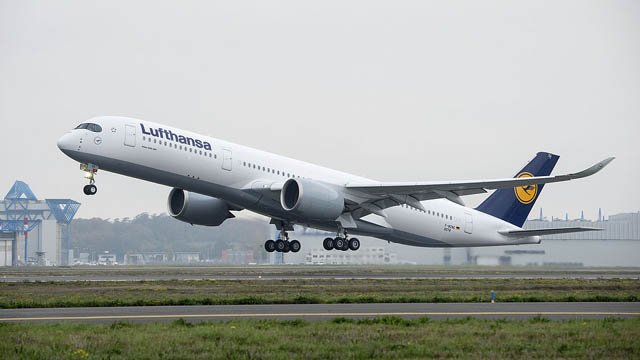 Lufthansa Airbus A350-900 abgehoben