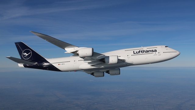 Lufthansa Boeing B747-8